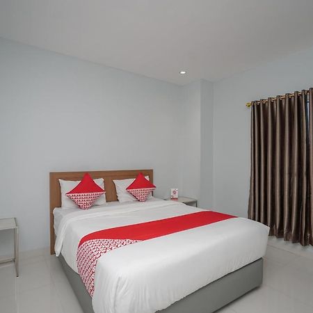 Oyo 616 Express Inn Palembang Dış mekan fotoğraf