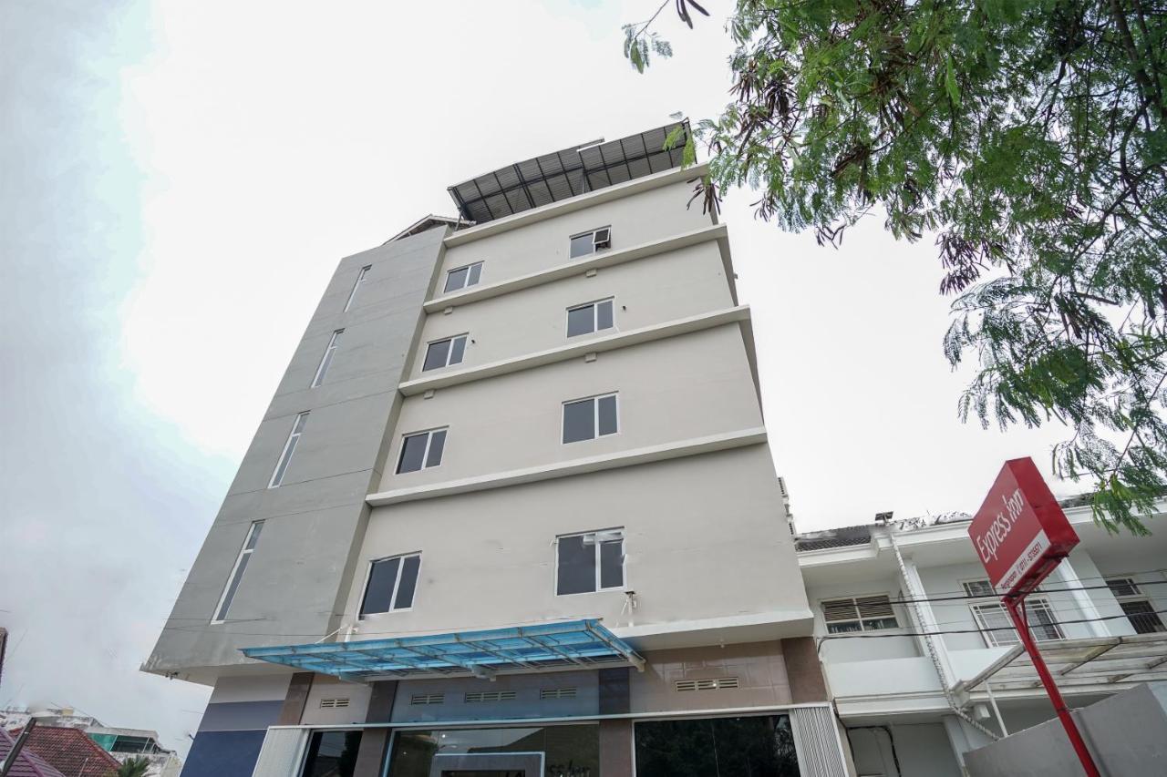 Oyo 616 Express Inn Palembang Dış mekan fotoğraf