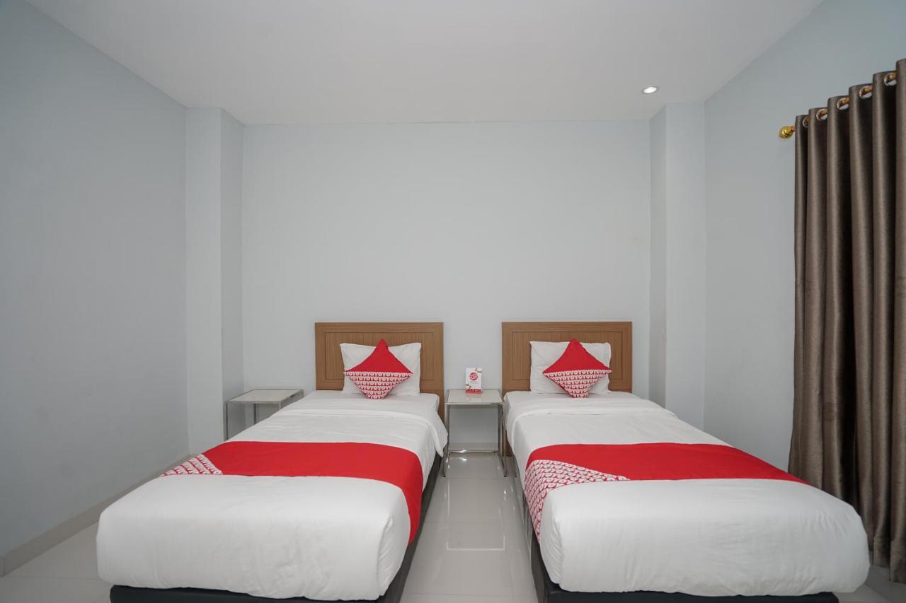 Oyo 616 Express Inn Palembang Dış mekan fotoğraf